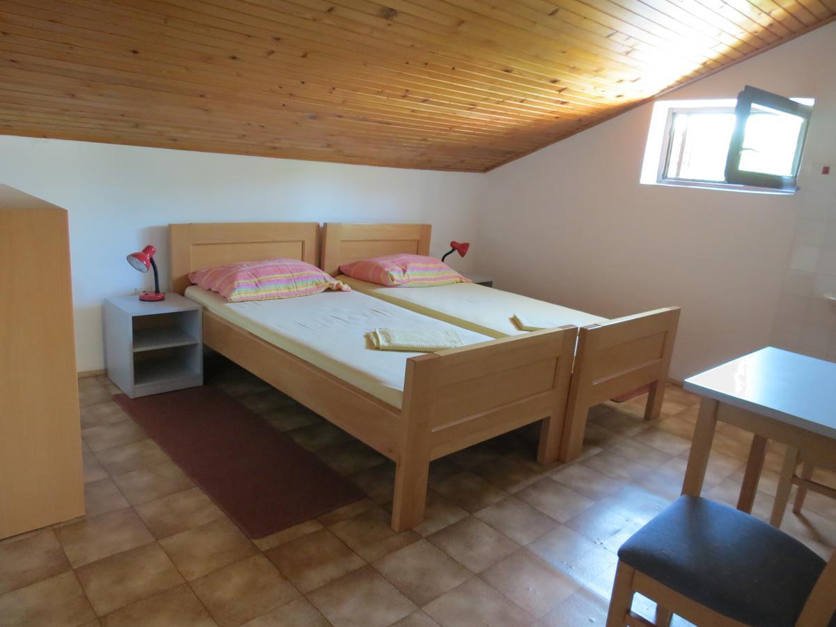 Hi Hostel Veli Lošinj Εξωτερικό φωτογραφία